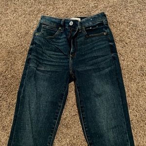 A&F Curve Love Jeans